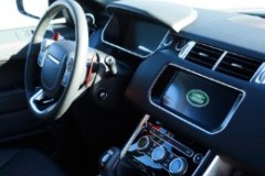 Innenausstattung & Infotainment