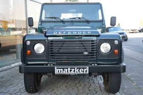 Land Rover Defender 90 TD4 Station Wagon E