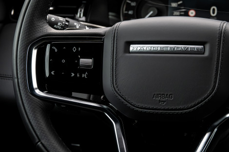 Land Rover Range Rover Evoque L551 D200 R-Dynamic HSE UPE 78.486 € ./. 30%