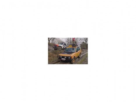 Land Rover Discovery Camel Trophy: Die Offroad Expedition I Rückwärtsgang I Garagengold