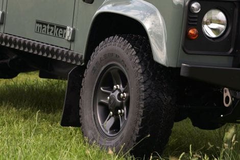 Radsatz 265/75R16 auf LM-Felge Boost – Defender