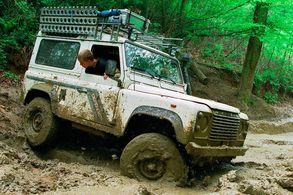 Radsatz 255/85R16 auf 6,5-Zoll-Stahlfelge – Defender