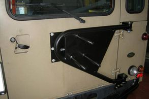 Schwenkbarer Reserveradträger – Defender