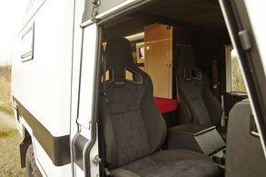 Recaro-Sportsitz mit Stoffpolster – Defender