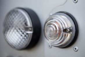 Rauchglas-Blinker, Satz – Defender