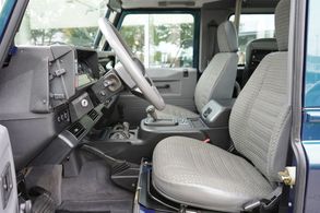 Land Rover Defender 90 50th Anniversary V8