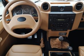 Land Rover Defender 110  2.4 TD4 HCPU “Vogue-Sondermodell”