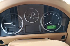 Land Rover Defender 110  2.4 TD4 HCPU “Vogue-Sondermodell”
