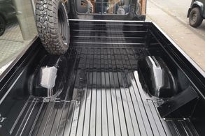 Land Rover Defender 110  2.4 TD4 HCPU “Vogue-Sondermodell”