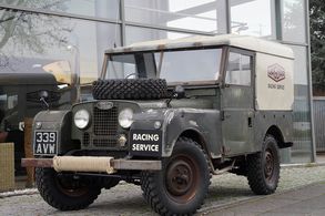 Land Rover 86 Series I  „RACING SERVICE“