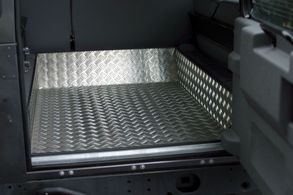 Leichtmetall-Laderaumwanne – Defender